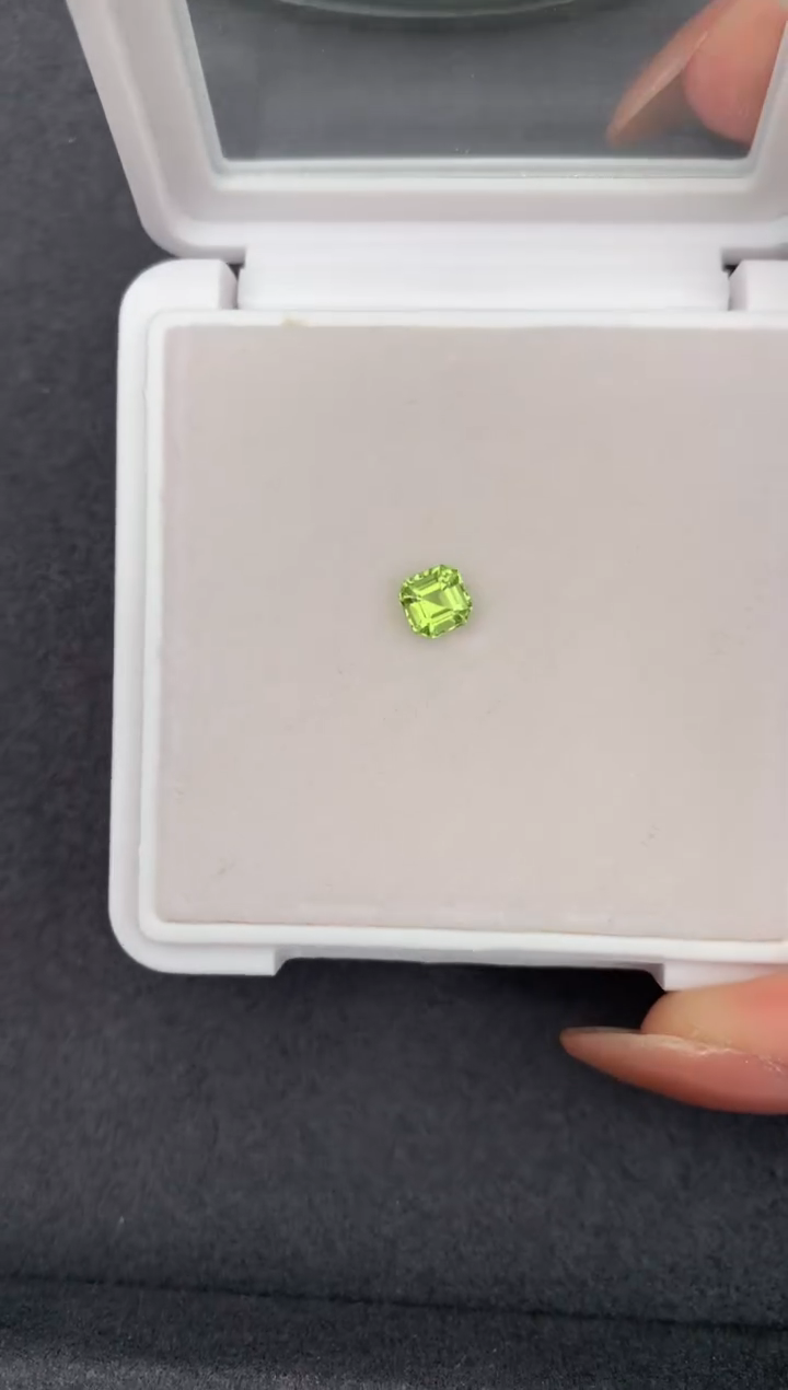 未镶嵌珠宝半成品碧玺0.61ct绿碧玺  FH  定制