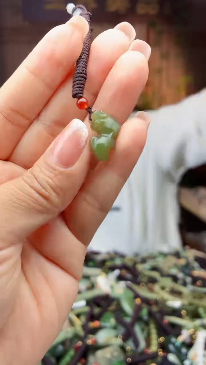 颈饰未镶嵌和田玉多样性发货拍一发一