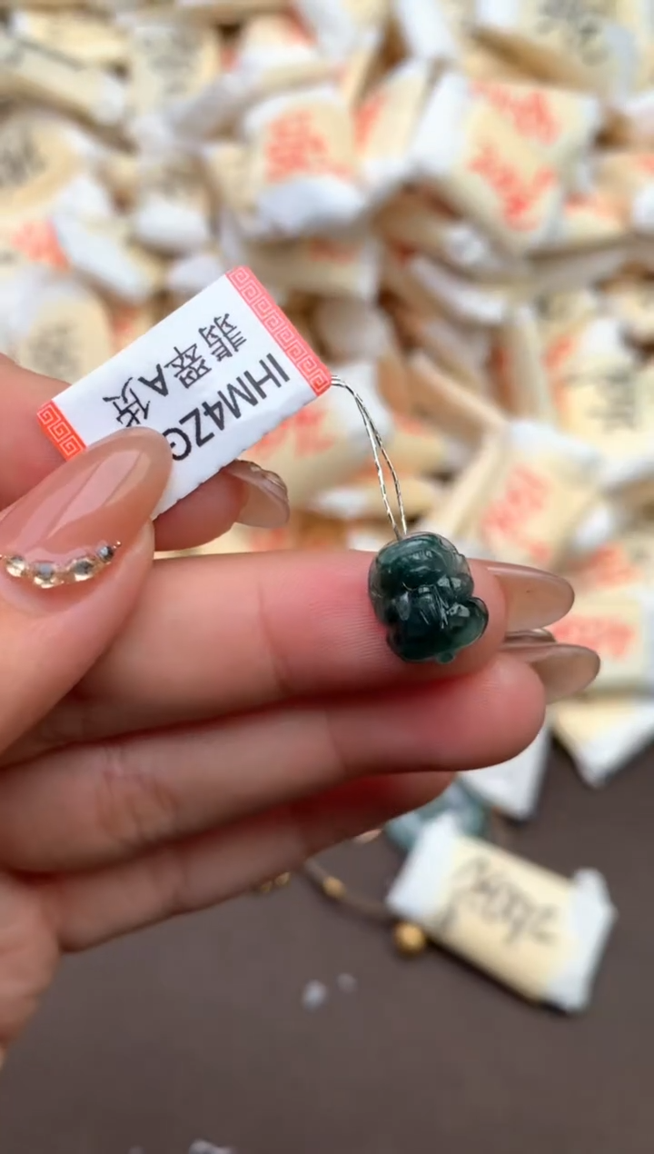【闪购商品】翡翠挂件未镶嵌—