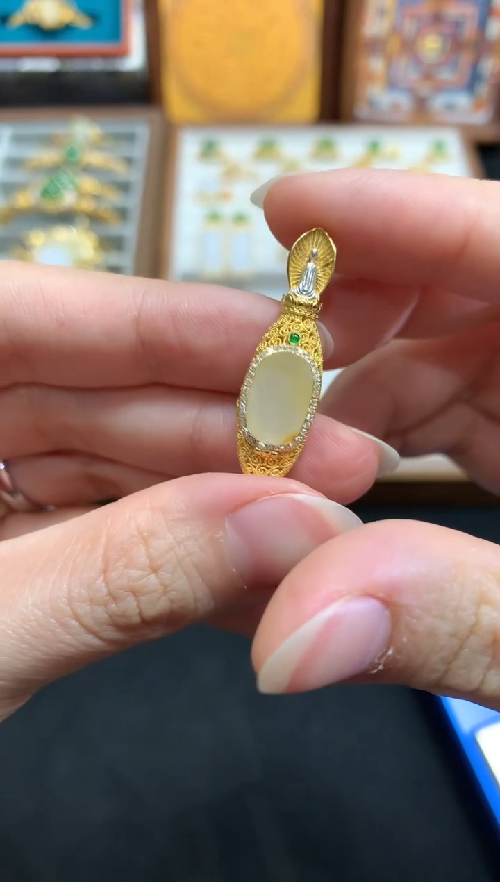 【闪购商品】和田玉戒指18K金镶嵌W134|4980