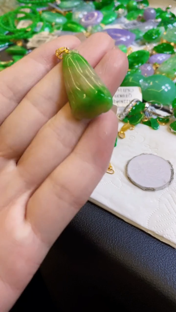 【闪购商品】定制翡翠18K金镶嵌莲蓬