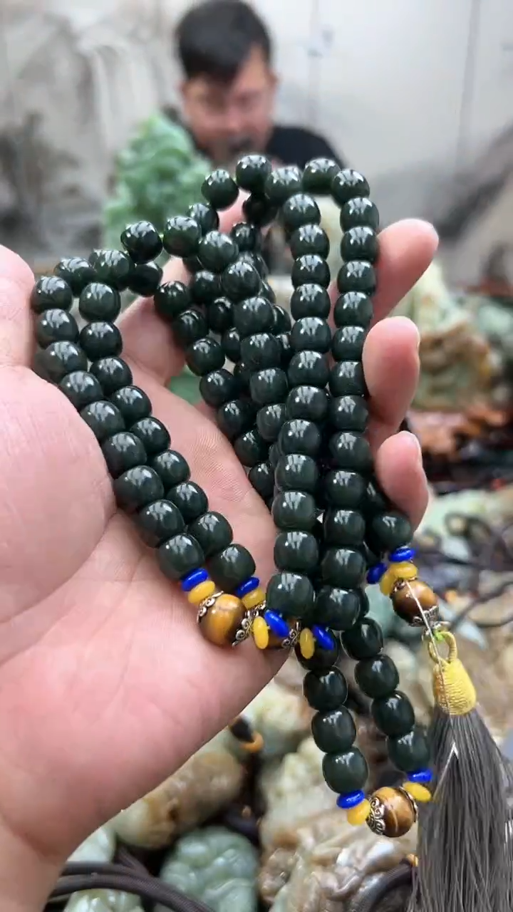 【闪购商品】和田玉把件未镶嵌多样性发货  拍一发一