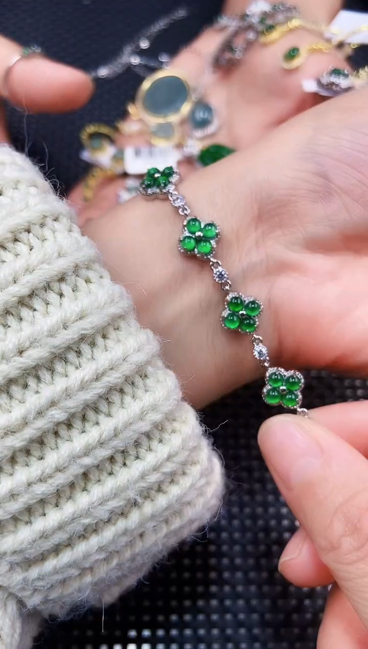 【闪购商品】翡翠手链未镶嵌11111111