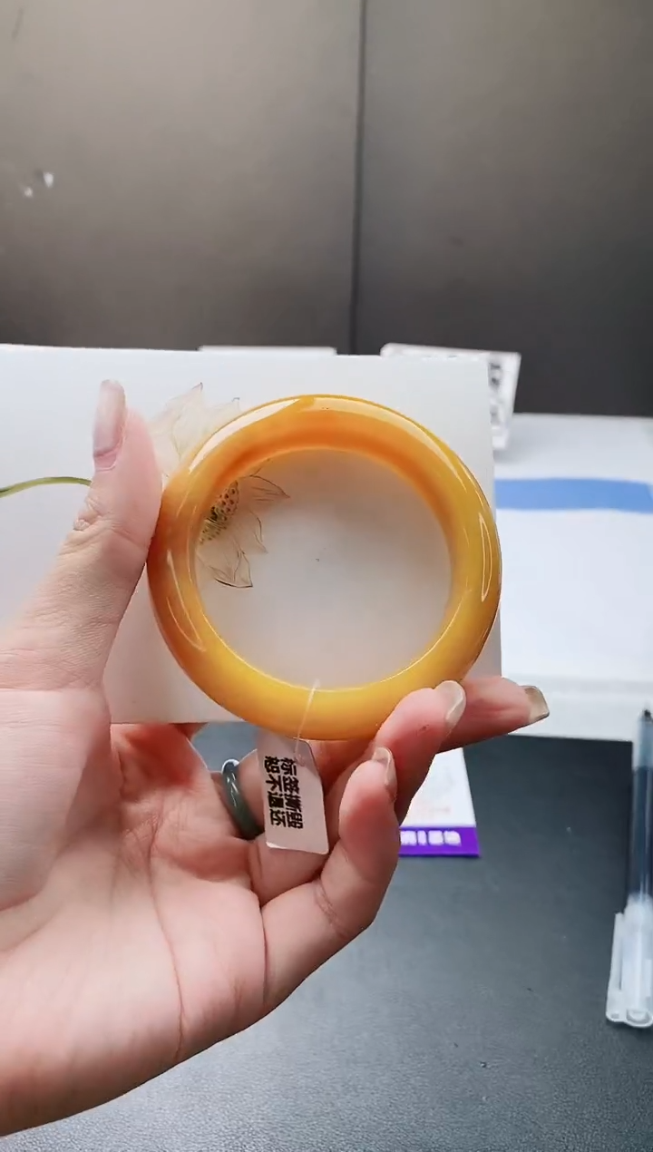 石英质玉手镯未镶嵌j7-H1多样性发货