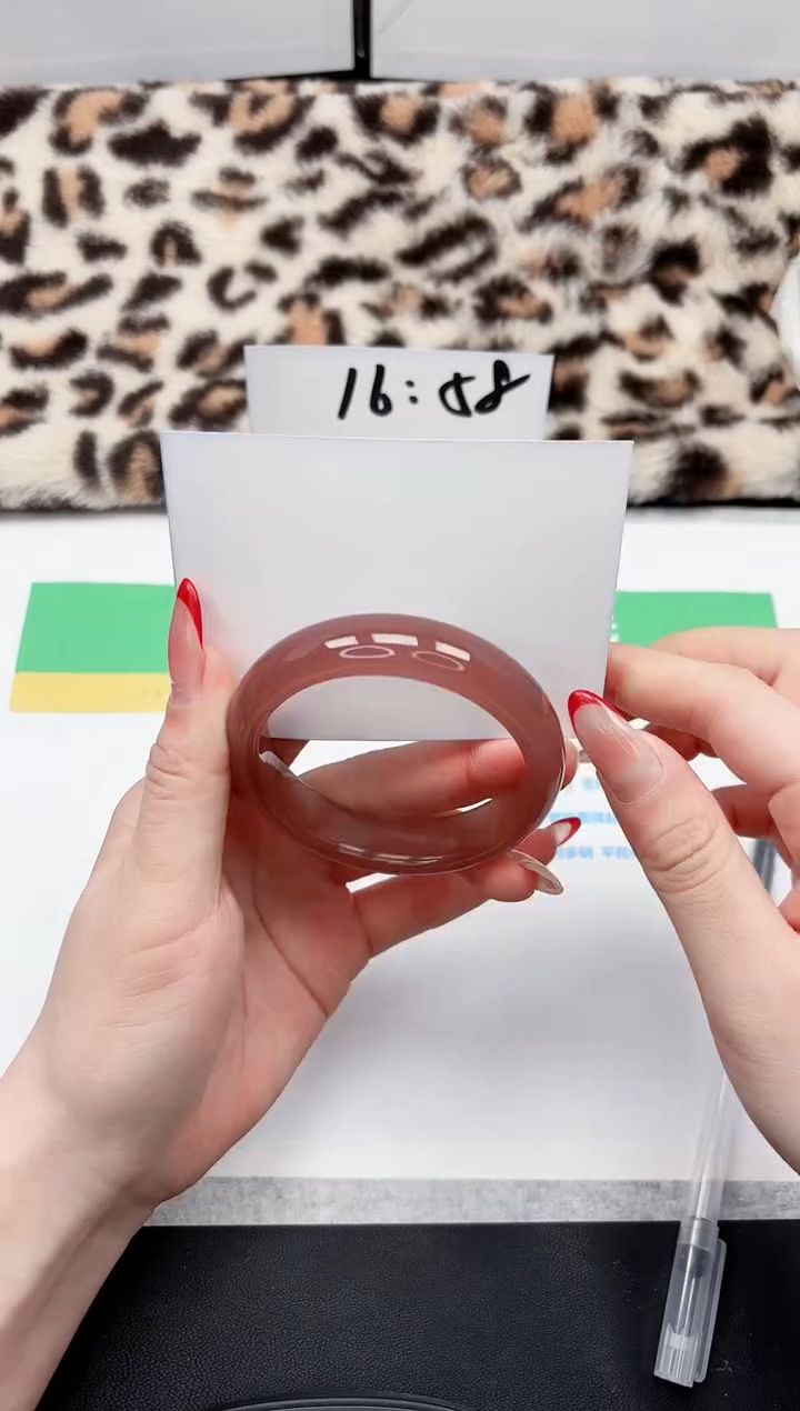 【闪购商品】石英质玉手镯未镶嵌8-54.6