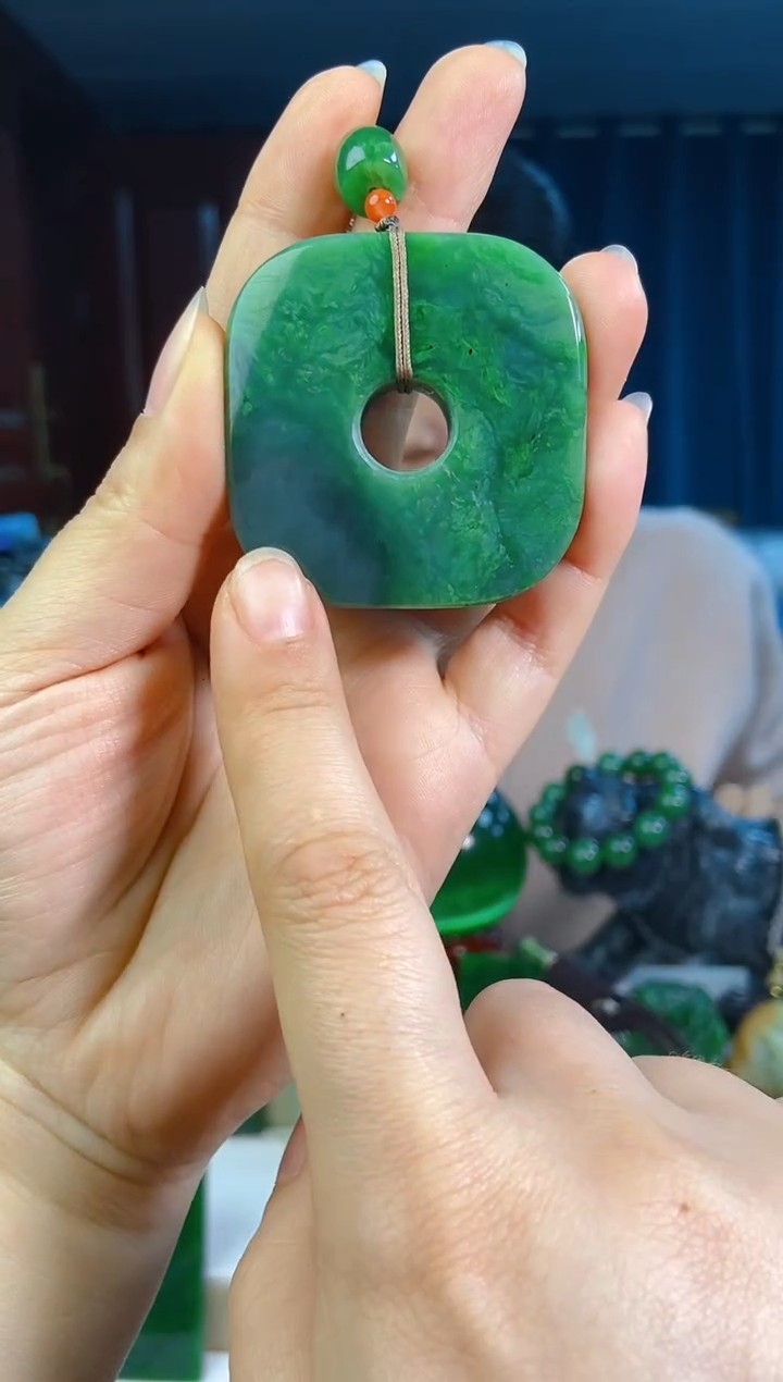 【闪购商品】和田玉未镶嵌挂件1