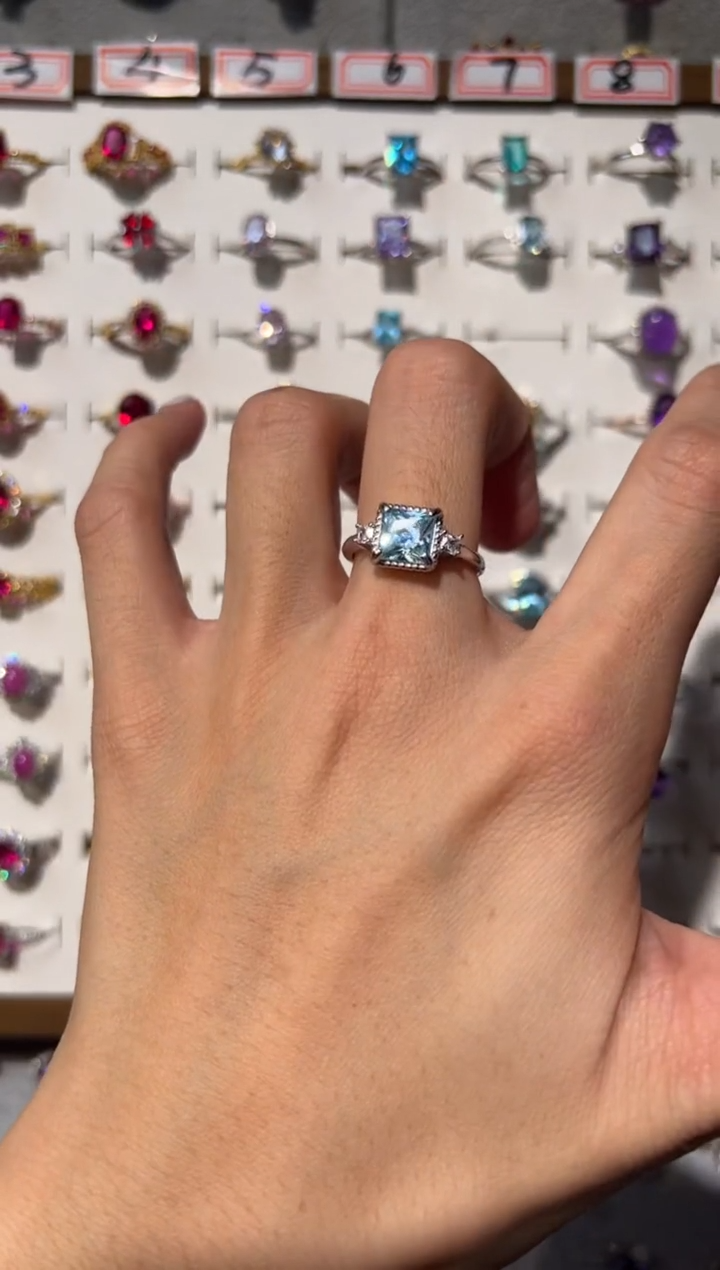 【闪购商品】海蓝宝石戒圈银S925镶嵌4563435