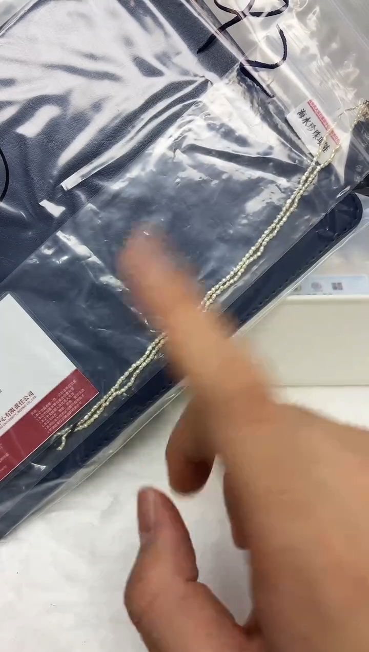 18K金镶嵌DA海水珍珠项链带大证 ss192