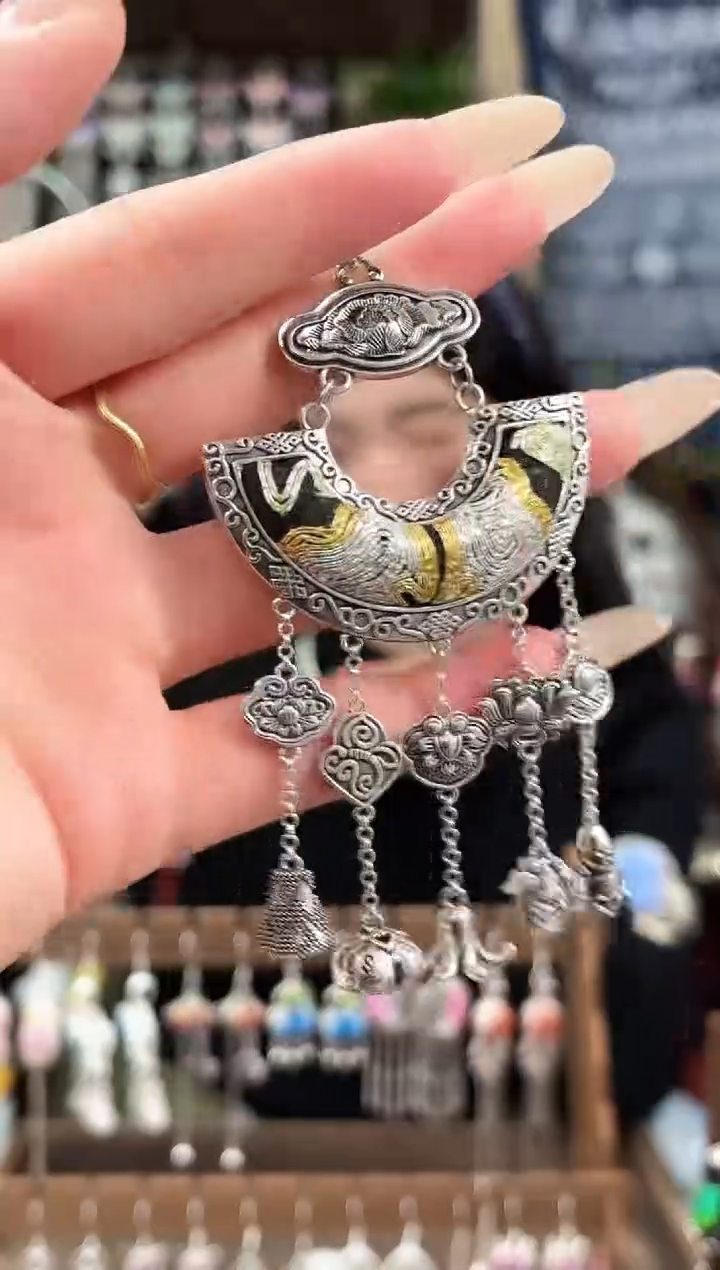 织绣民族风非遗老绣饰品212