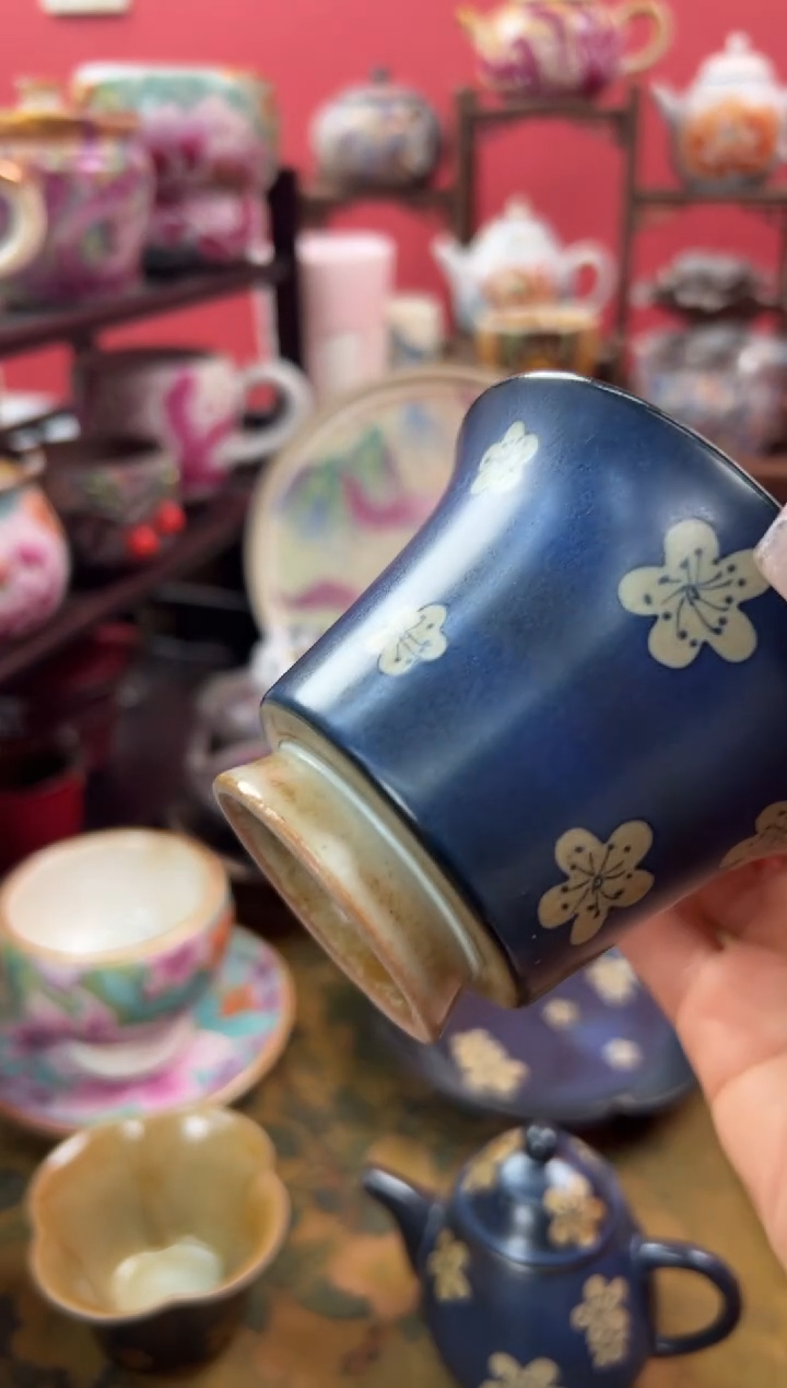 【闪购商品】仿古温暖蓝手绘梅花盖碗