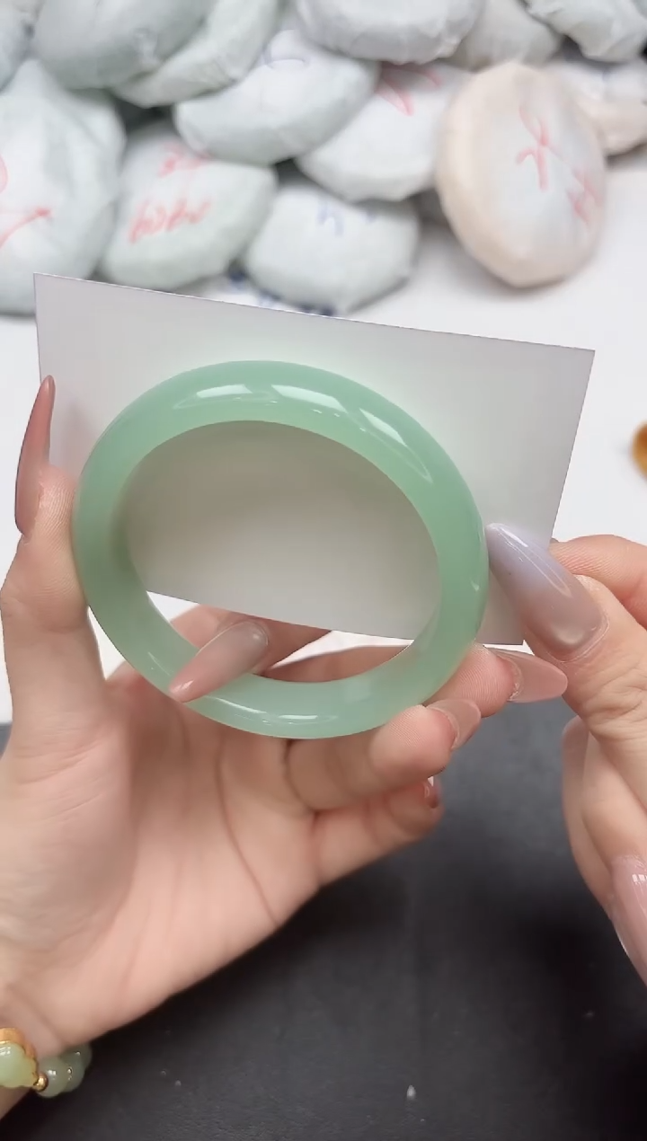 未镶嵌手镯石英质玉74-60.5