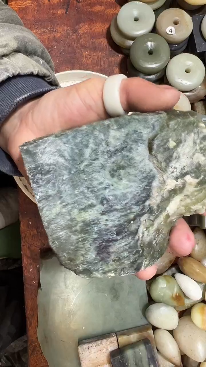 未镶嵌和田玉珠宝半成品1