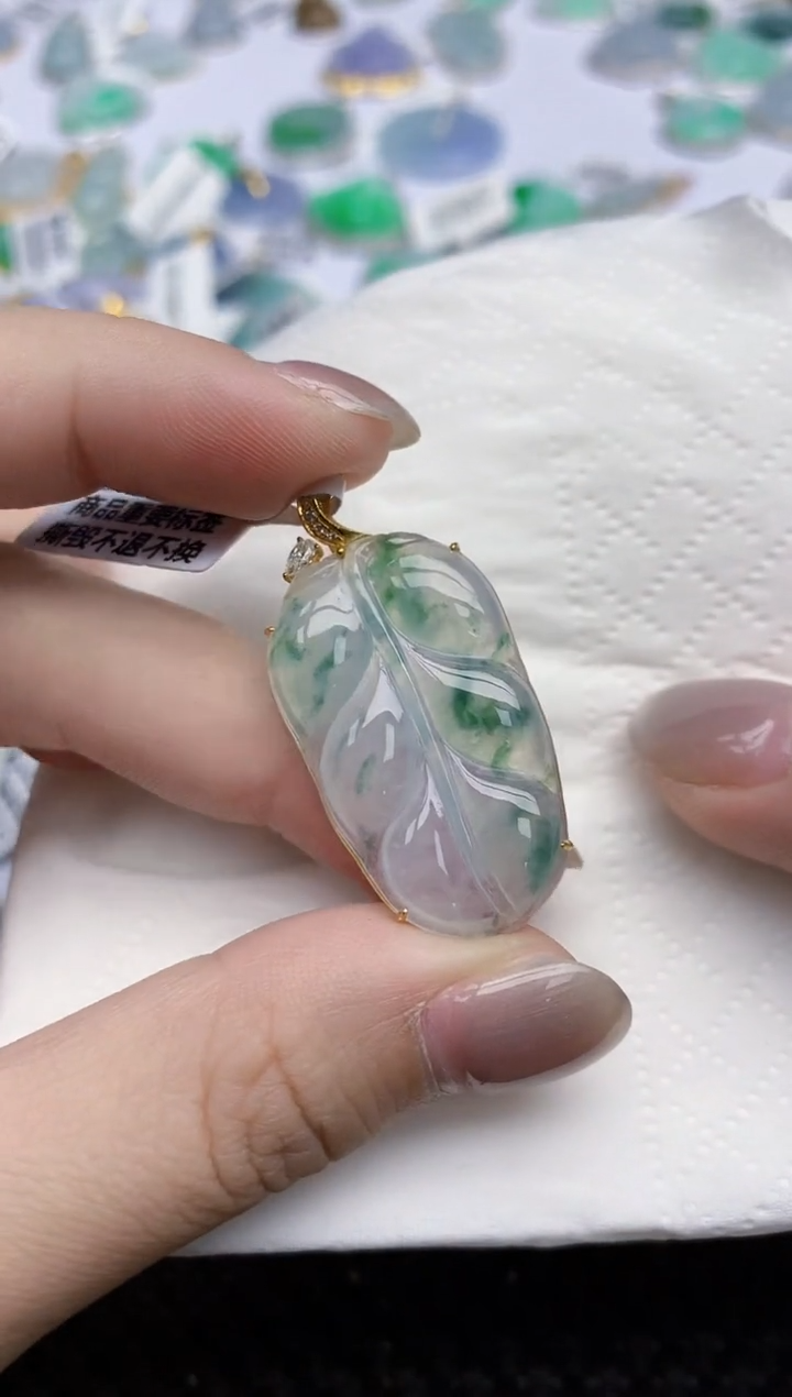 【闪购商品】翡翠颈饰18K金镶嵌天然翡翠A货