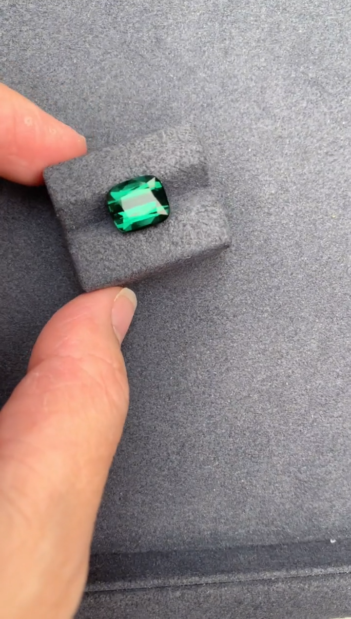 【闪购商品】碧玺裸石未镶嵌5ct绿碧玺