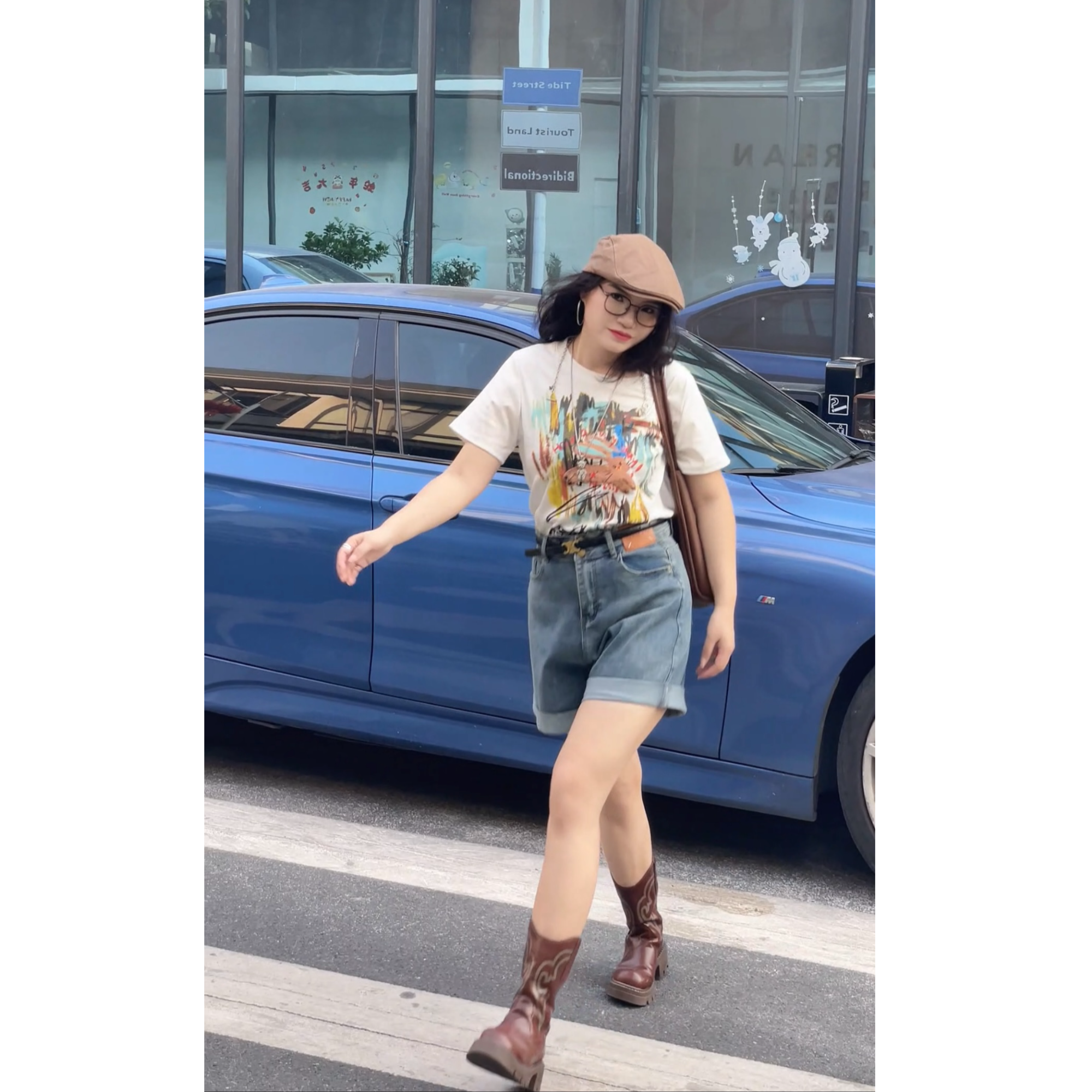 A041#2025夏季新款彩色涂鸦卡通印花设计感洋气显瘦百搭短袖T恤女