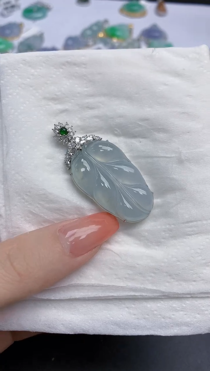 【闪购商品】翡翠颈饰18K金镶嵌天然缅甸翡翠A货