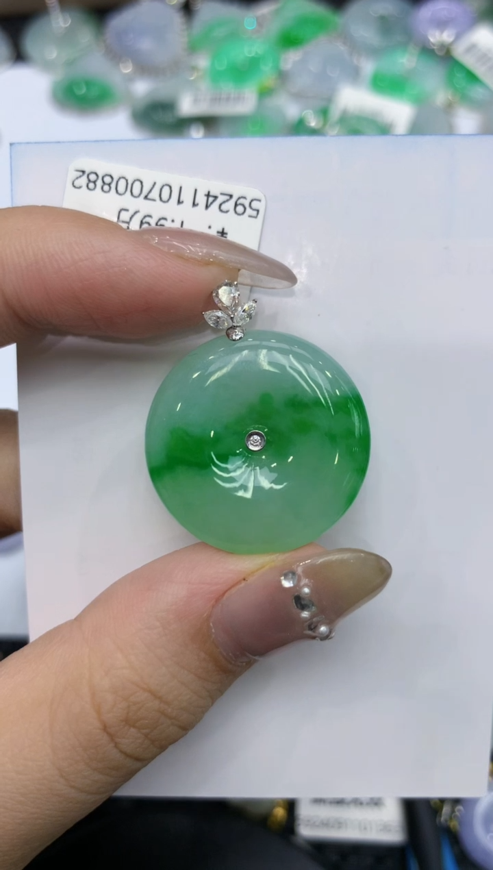 【闪购商品】翡翠颈饰18K金镶嵌222222222