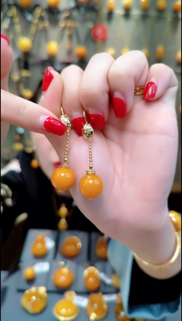 【闪购商品】蜜蜡耳饰银S925镀金镶嵌A363蜜蜡耳坠