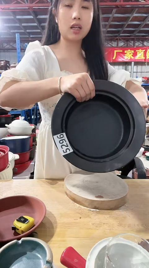 陶瑕疵黑色帽锅不带盖