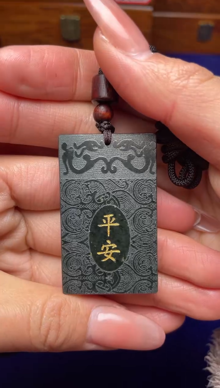 未镶嵌和田玉把件用****1和田玉