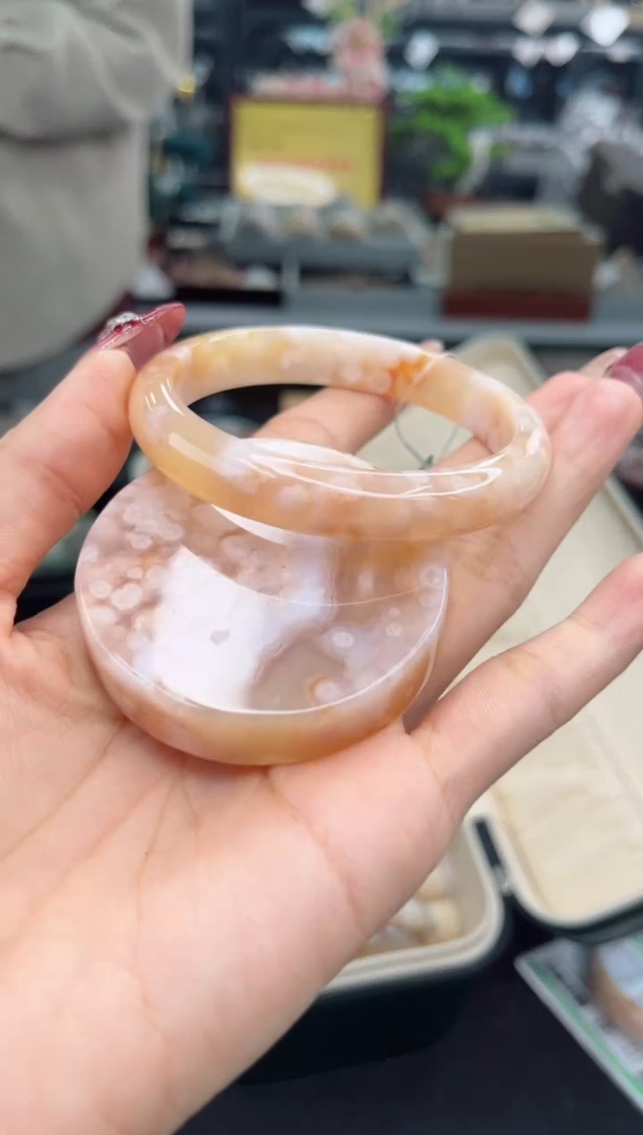 【闪购商品】石英质玉手镯未镶嵌57圈口（赠品镯心）3507488