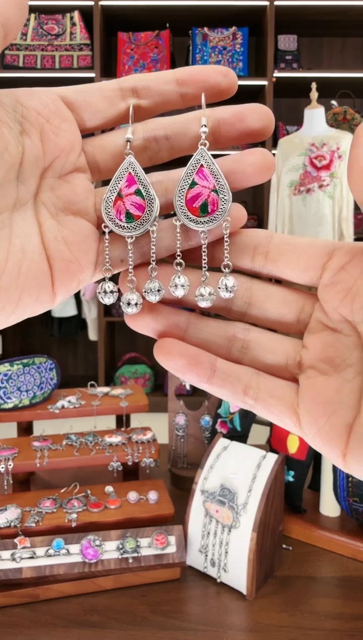 【闪购商品】织绣151蚩梦苗族古绣