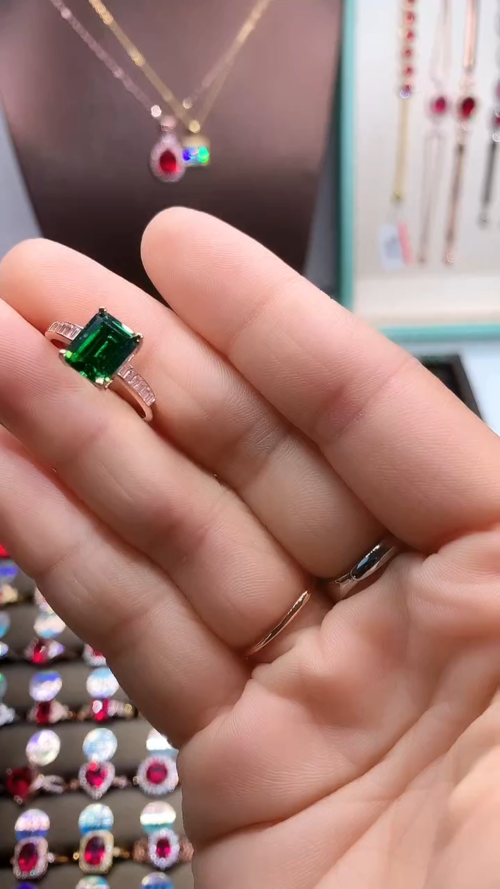 【闪购商品】透辉石戒指银S925镶嵌玫瑰金7.9