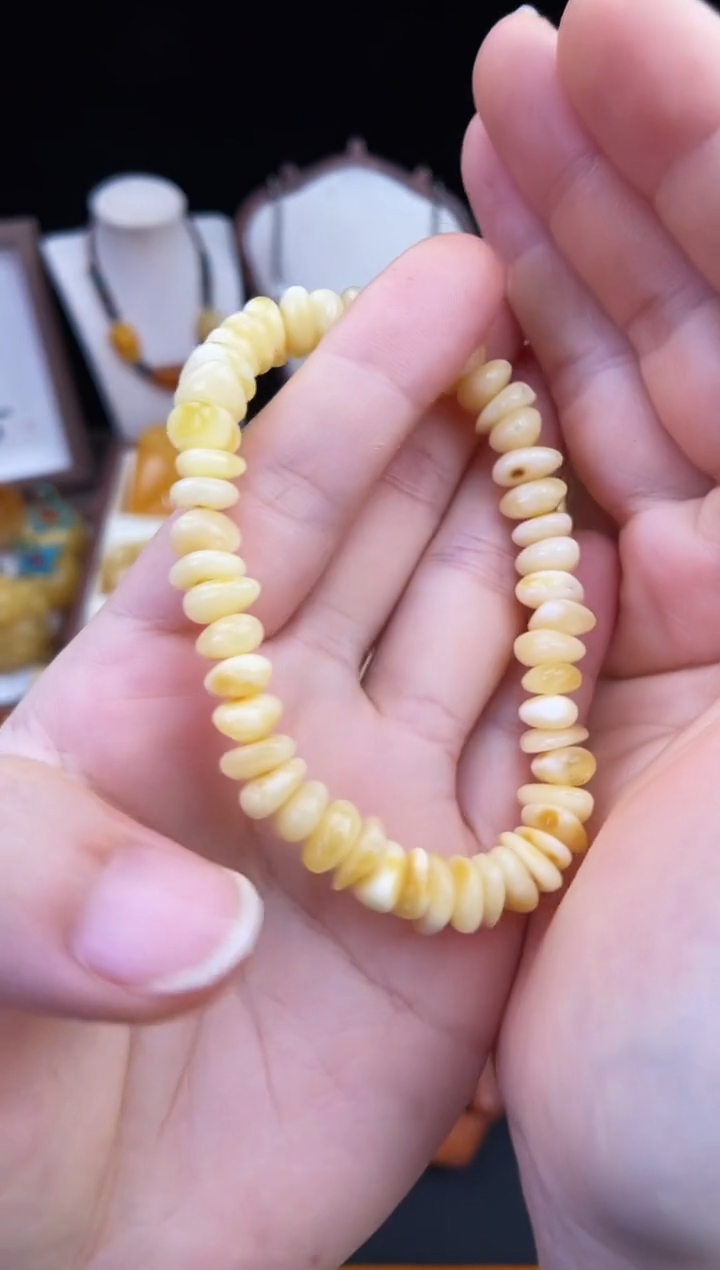 琥珀未镶嵌珠宝奇石柒月