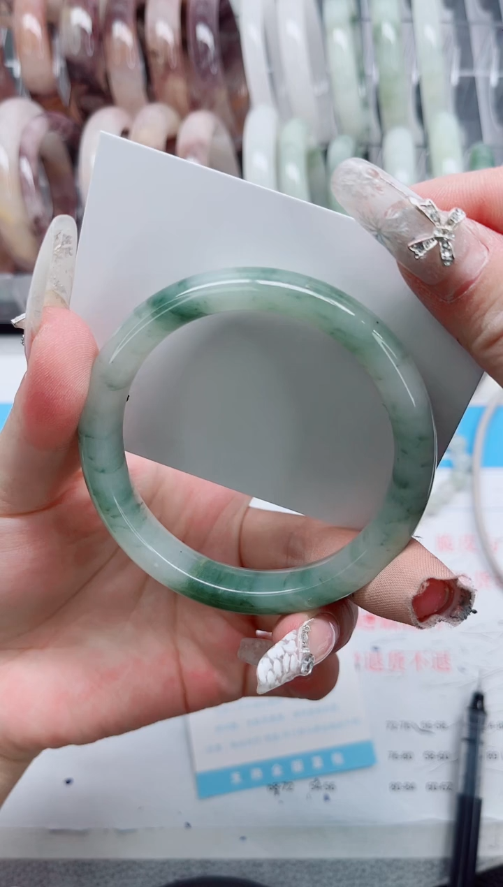 【闪购商品】石英质玉手镯未镶嵌A219-59.7