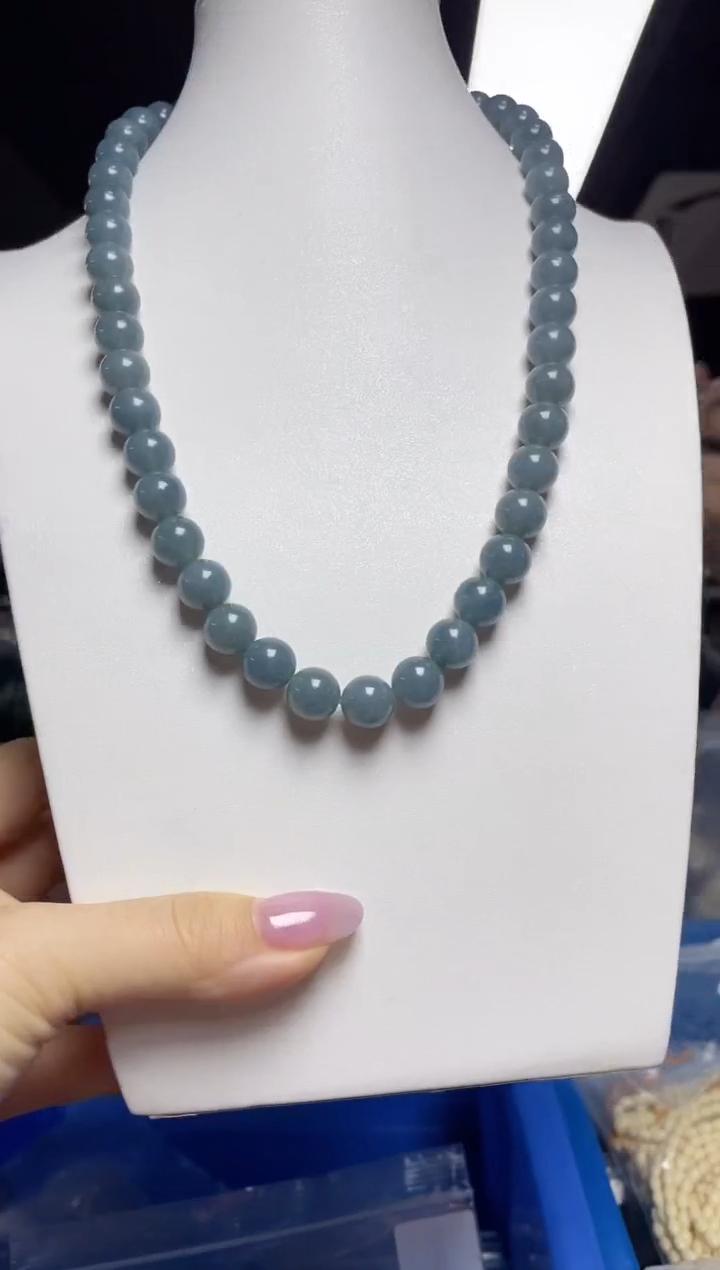 翡翠未镶嵌颈饰（多样性发一件）