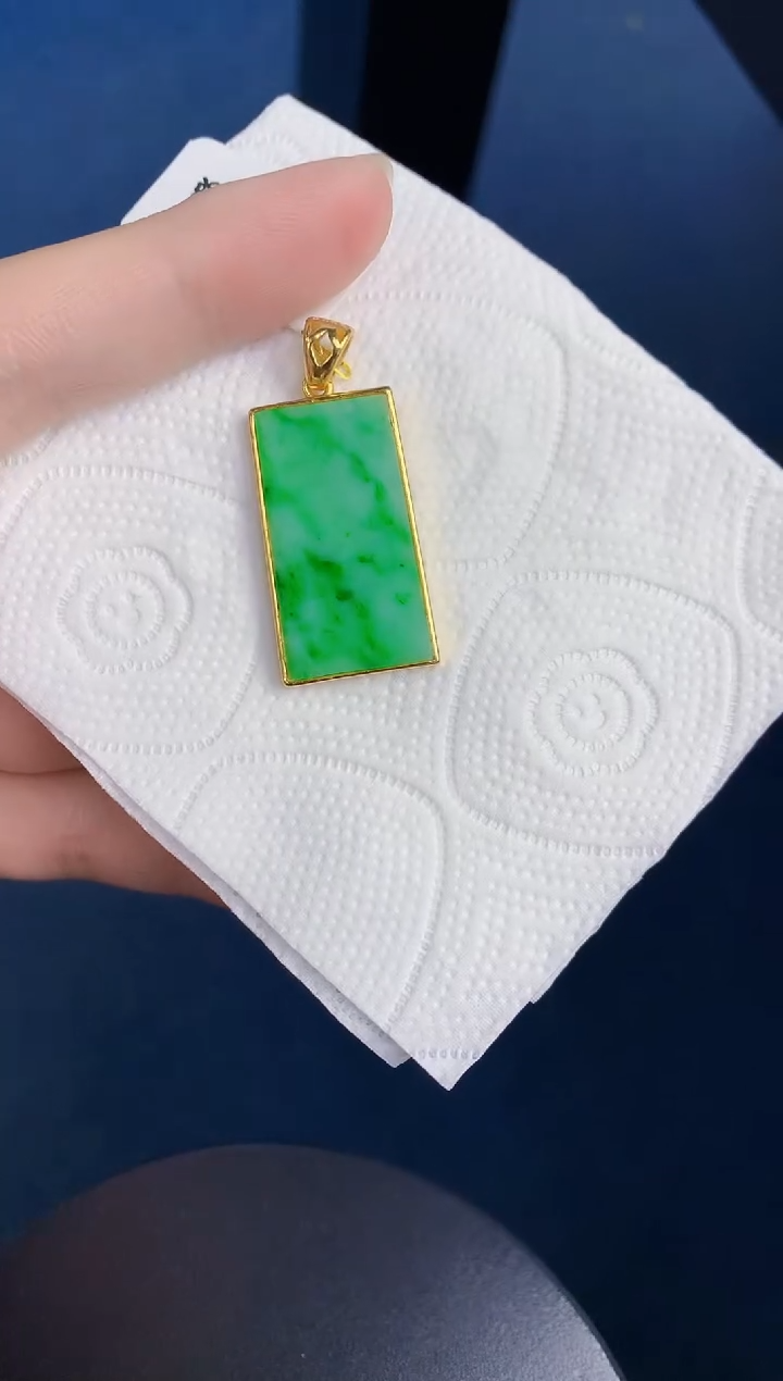 颈饰未镶嵌翡翠天然翡翠缅甸A货