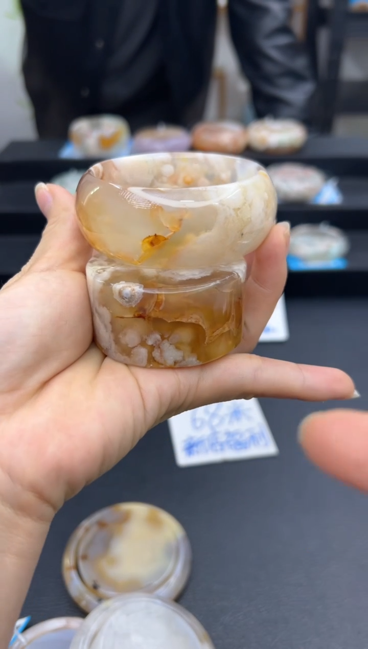 【闪购商品】石英质玉手镯未镶嵌A184(56圈赠送镯心)