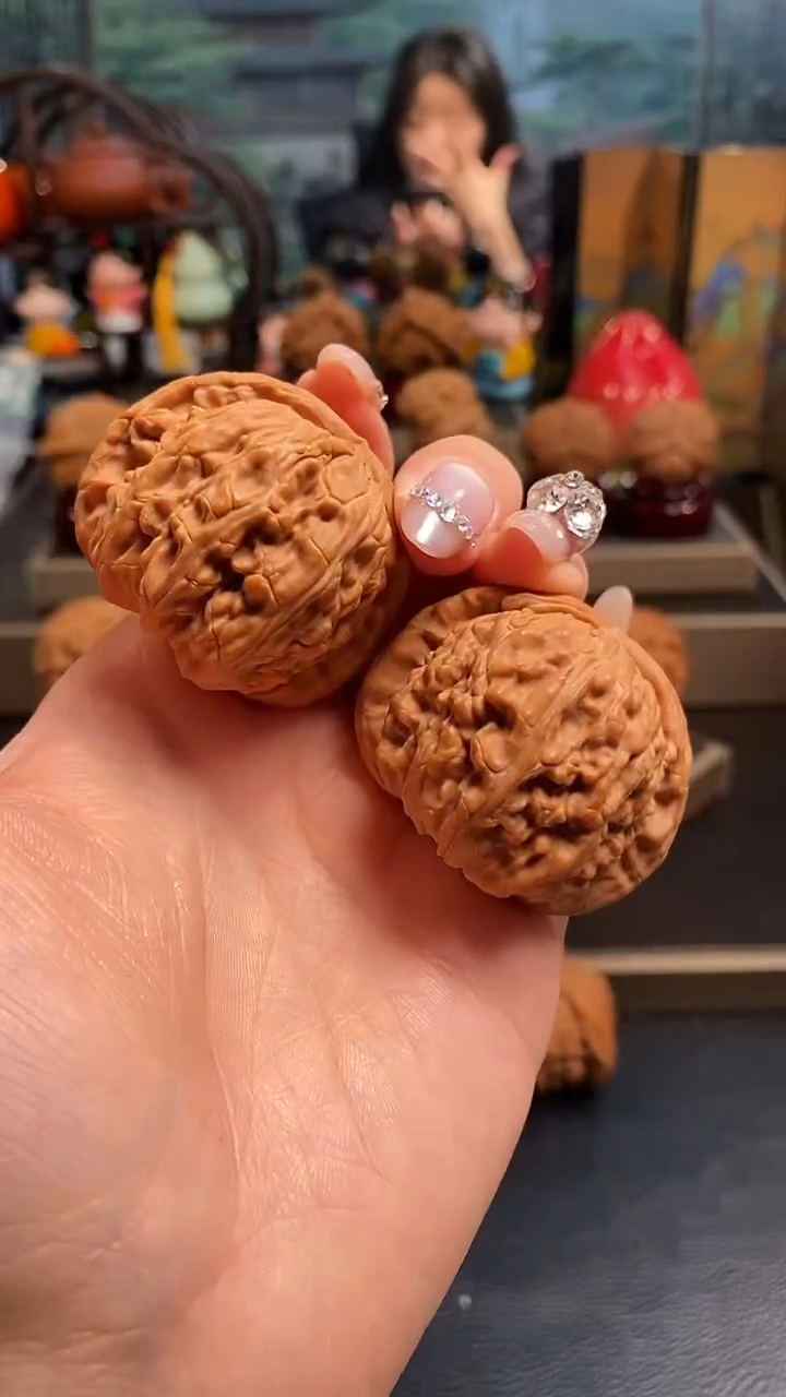 【闪购商品】文玩核桃把件A573白狮子43