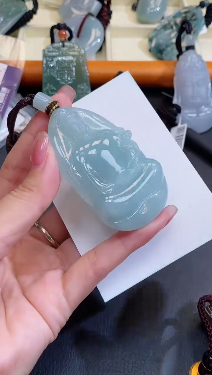 翡翠未镶嵌颈饰缅甸天然翡翠