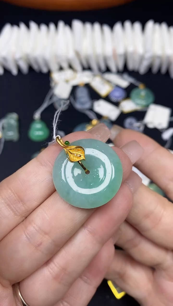 吊坠(不含链)18K金镶嵌翡翠平安扣18K金扣镶嵌@@CMT