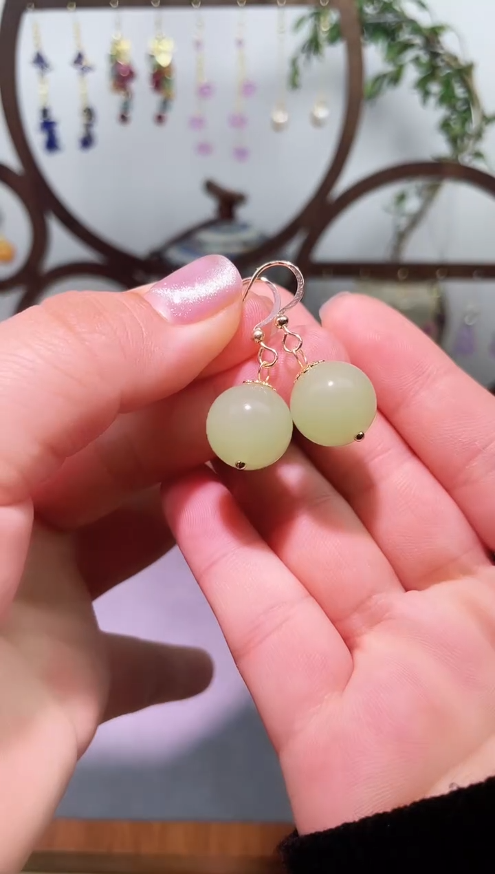 银S925镶嵌和田玉耳饰187000