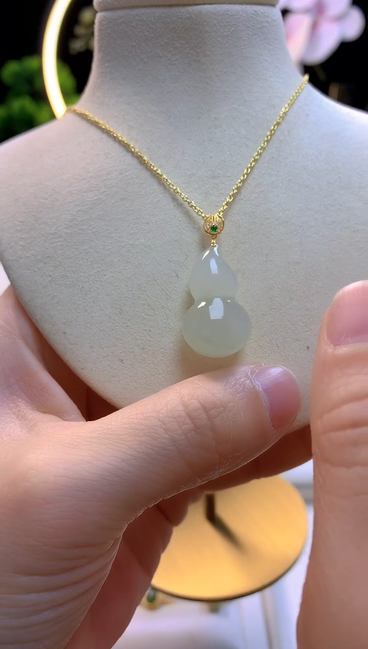 【闪购商品】和田玉吊坠18K金镶嵌葫芦