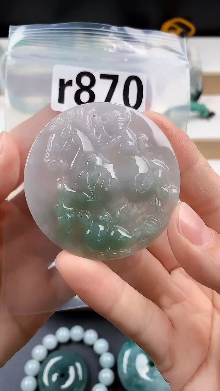 颈饰未镶嵌翡翠天然翡翠吊坠挂件