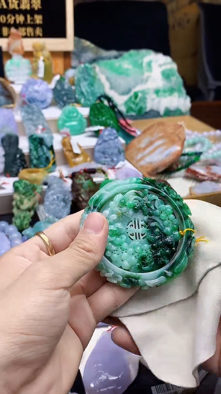 颈饰未镶嵌翡翠用****9天然A货翡翠