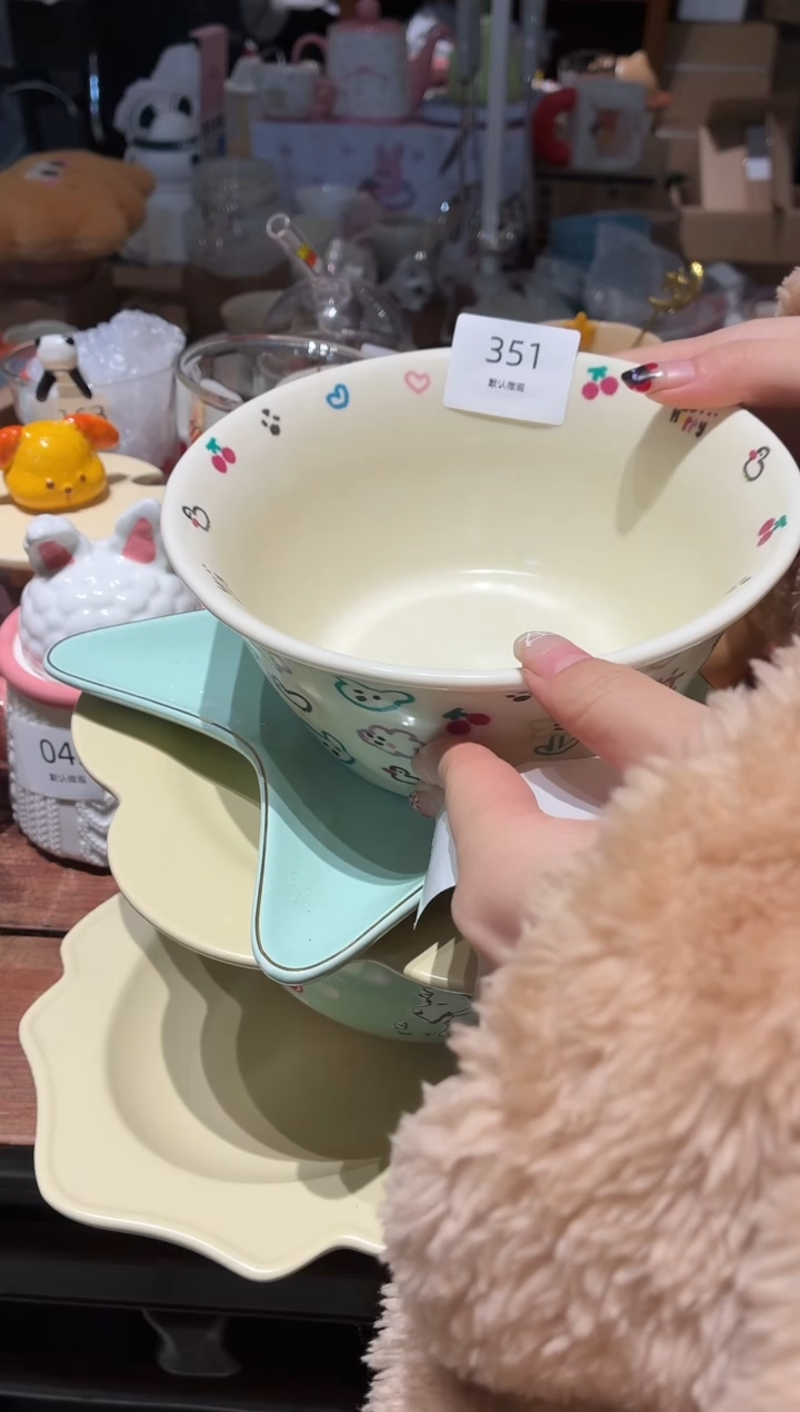 瓷351手捏面碗涂鸦款 瑕疵