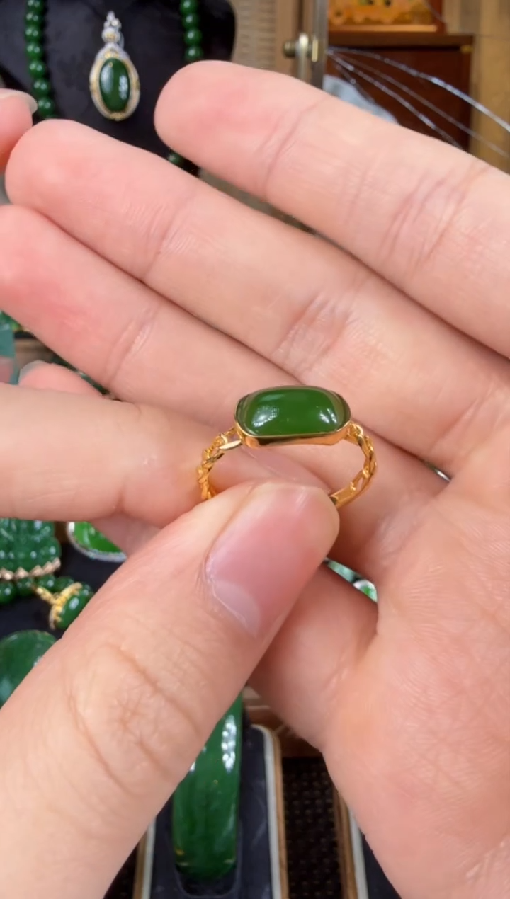 【闪购商品】和田玉（碧玉）戒指18K金镶嵌 