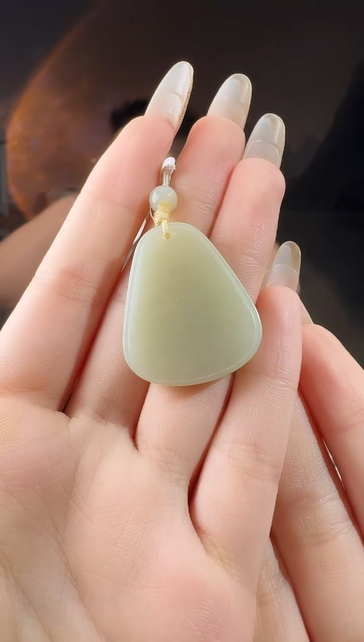 颈饰未镶嵌和田玉无事牌