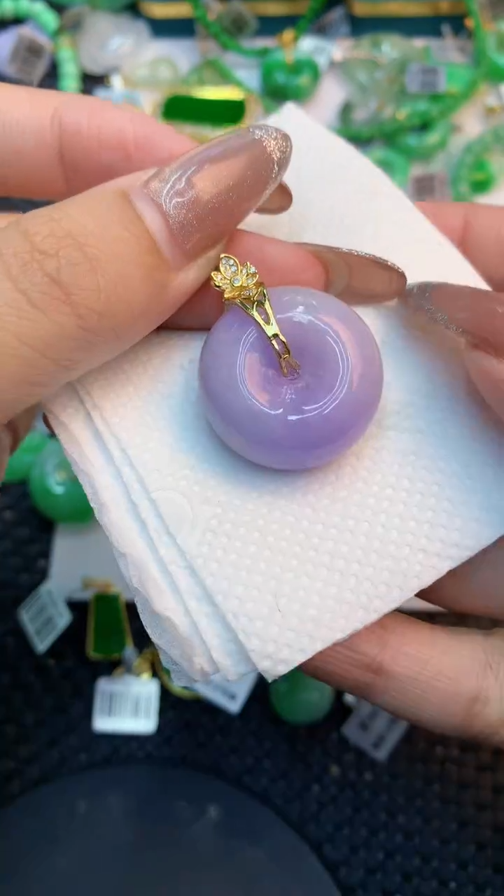 颈饰未镶嵌翡翠1