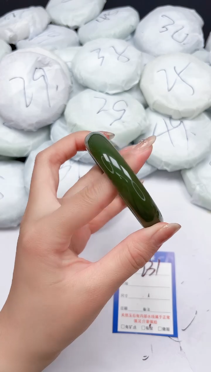 未镶嵌手镯石英质玉231/6364