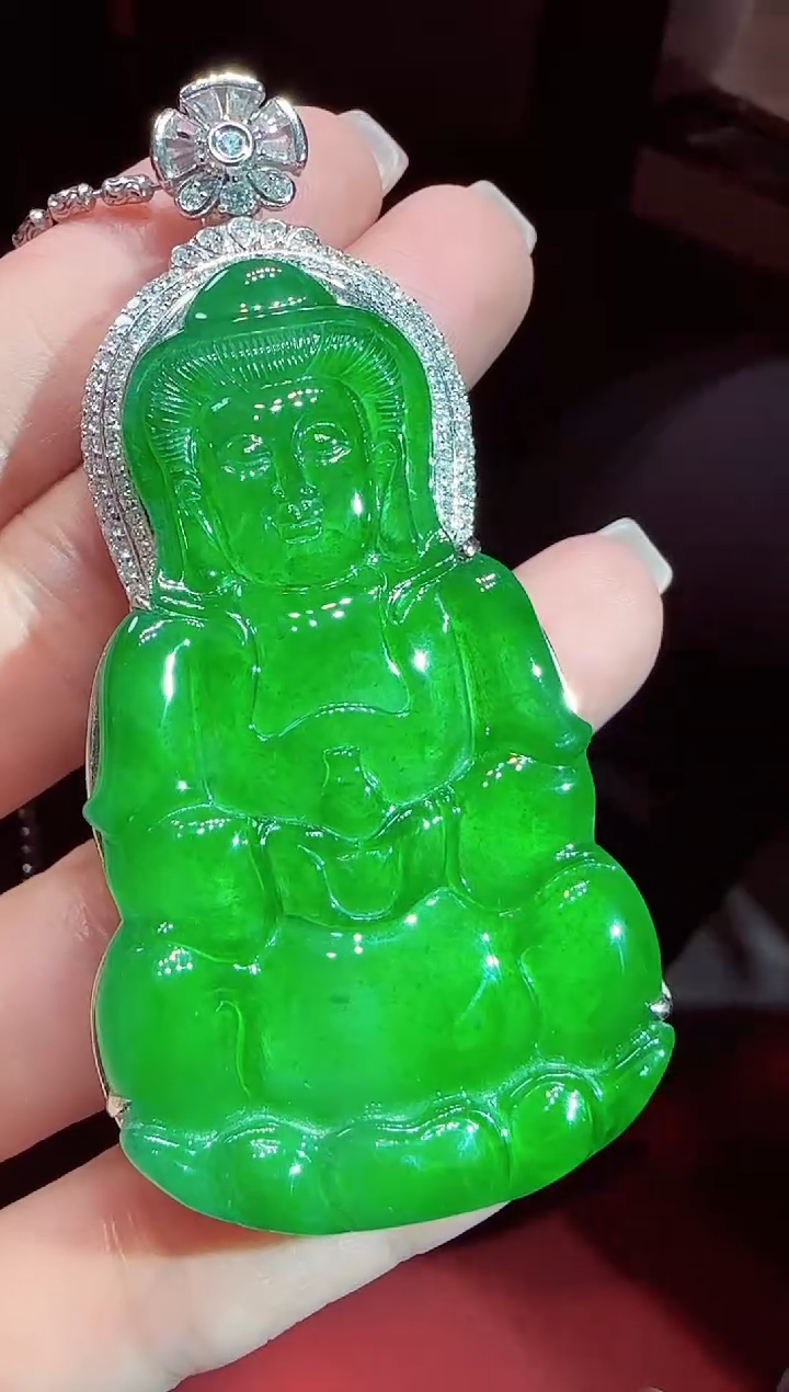 【闪购商品】翡翠吊坠(不含链)18K金镶嵌观音