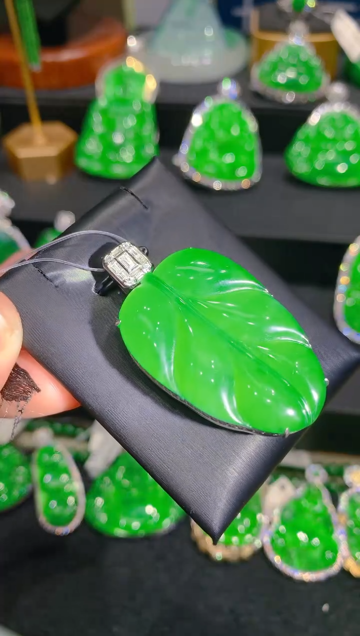 【闪购商品】翡翠颈饰银S925镶嵌27一季