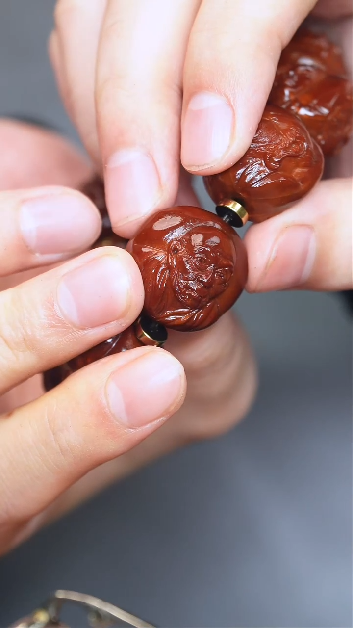 【闪购商品】橄榄核吊坠罗汉回血马12号