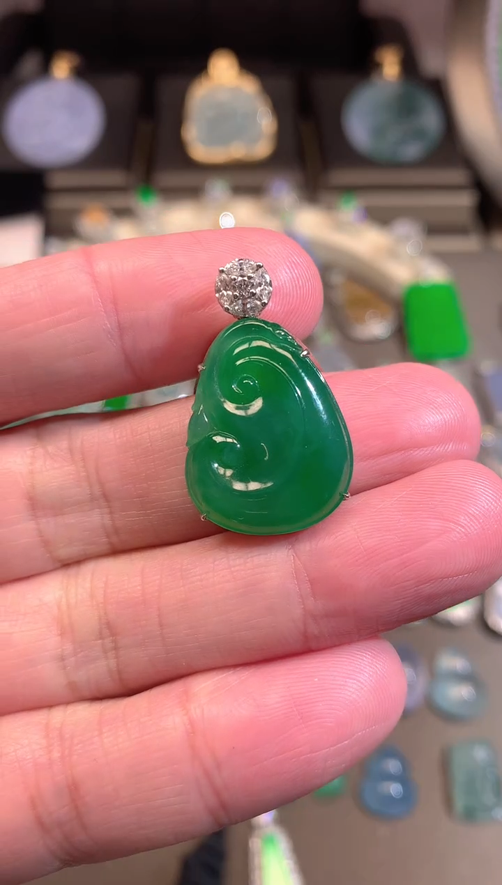 【闪购商品】翡翠颈饰18K金镶嵌挂件