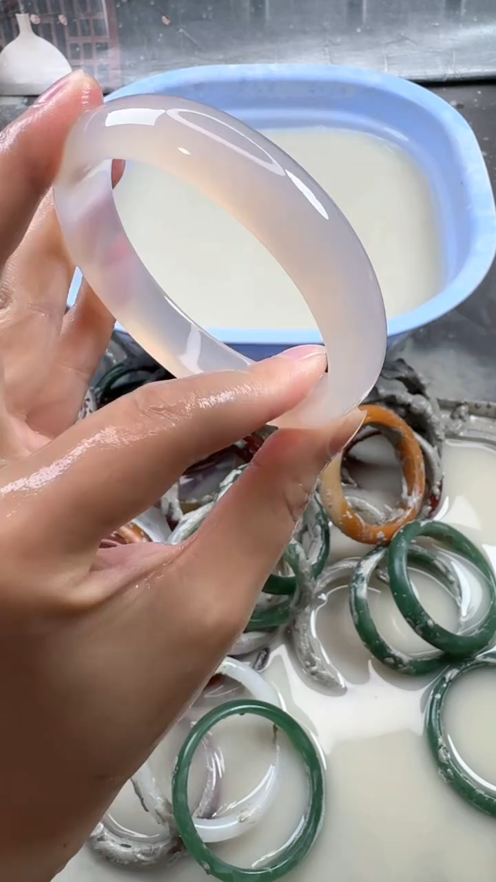 玛瑙/玉髓手镯未镶嵌55 6768