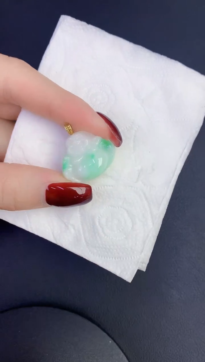 颈饰未镶嵌翡翠缅甸天然翡翠A货